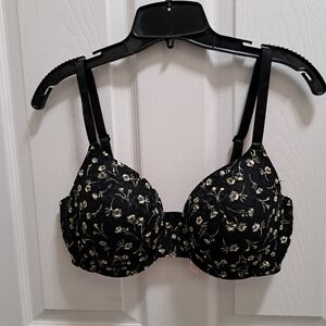 PINK Victoria's Secret Black Floral Bra Size 36DD T-shirt Bra Feminine Pretty